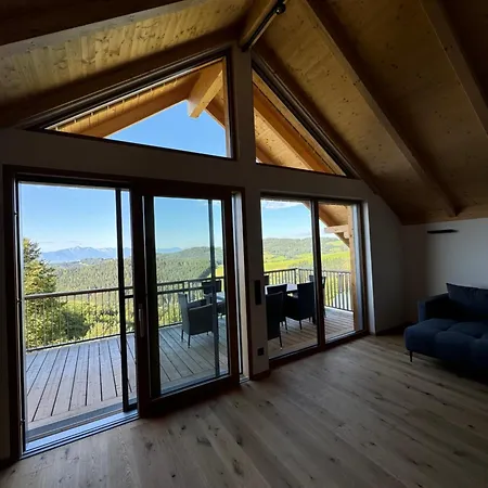 Bergchalet Mit Panoramablick 木屋